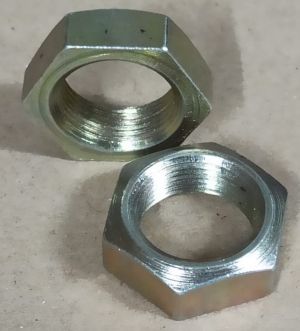 Гайка тяги 112 Гайка тяги 112